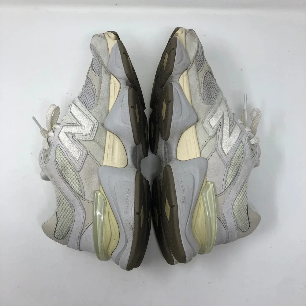 New Balance 9060 Sneakers Men 8 Women 9.5‎ Unisex Sea Salt Moonbeam Streetwear